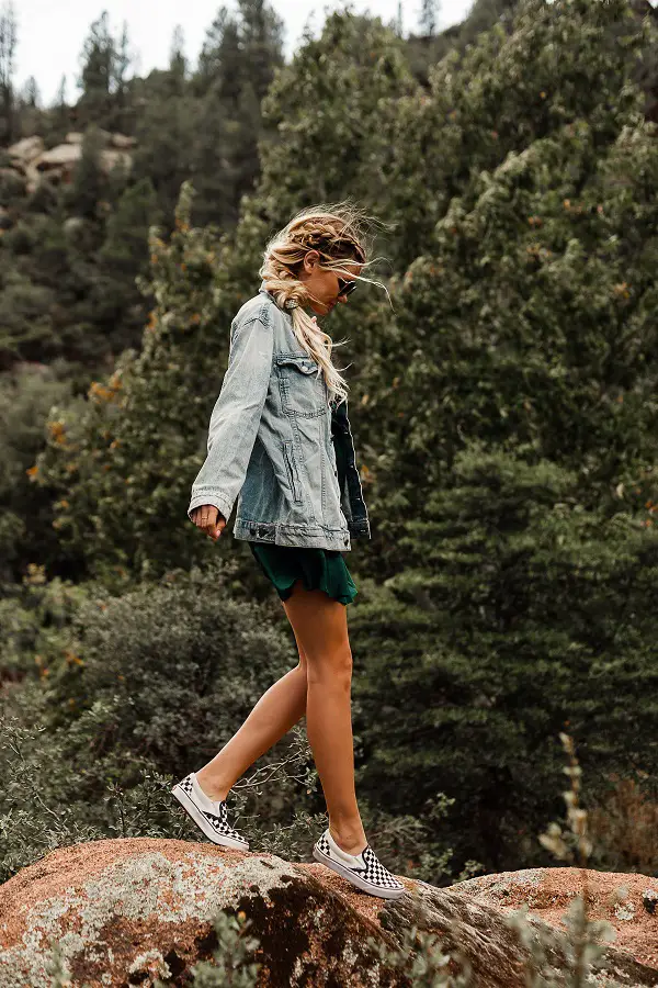 30+ Ways to Effortlessly Rock A Denim Jacket #DenimJacket #DenimJacketOutfits #DenimJacketSpring #DenimJacketWinter