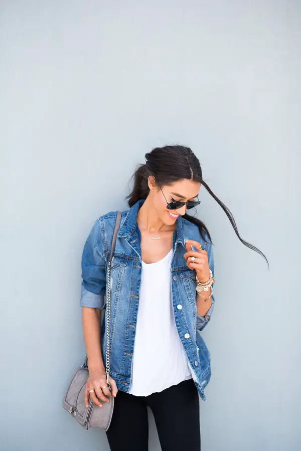 What to wear with a jean jacket #DenimJacket #DenimJacketOutfits #DenimJacketSpring #DenimJacketWinter
