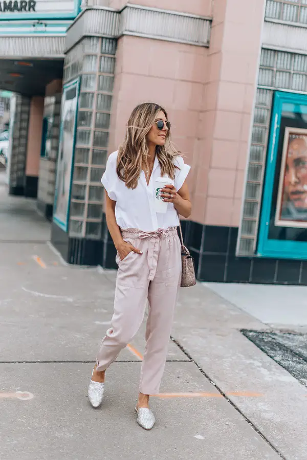 15 High Waisted Tie Pants That Are Flattering For Every Body Type #HightWaistedJeans #HighWaistedTiePants #PaperBagPants #PaperBagPantsOutfit #HighWaistedPantsOutfit