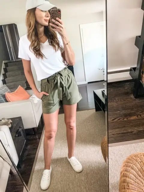 This Summer Outfit With Paperbag Shorts Looks Expensive, But Costs